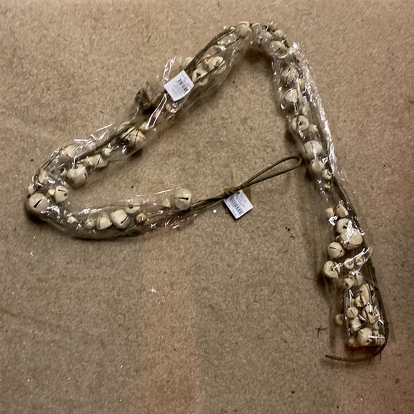 COPY - Mud Pie Distressed White Jingle Bells Garland - Picture 1 of 6